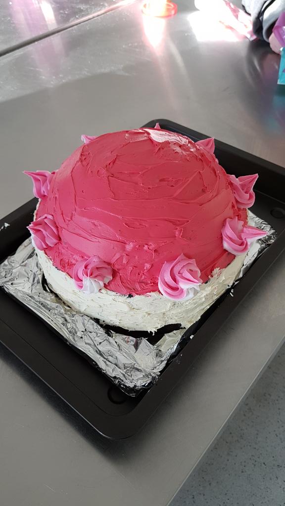 FrauKMiller's tweet photo. St Ambrose high school
Bake off https://t.co/gAfmcDDGDO