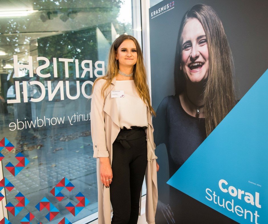 LCApprentice's tweet photo. "Before I had a lack of confidence and experience. Now I have my first passport and am working towards an apprenticeship".
An empowering figure for International Women’s Day, Coral shows how women can strive for any career, regardless of stereotypes!
#WomensDay
@LeicesterColl https://t.co/NMNiNWCKsD
