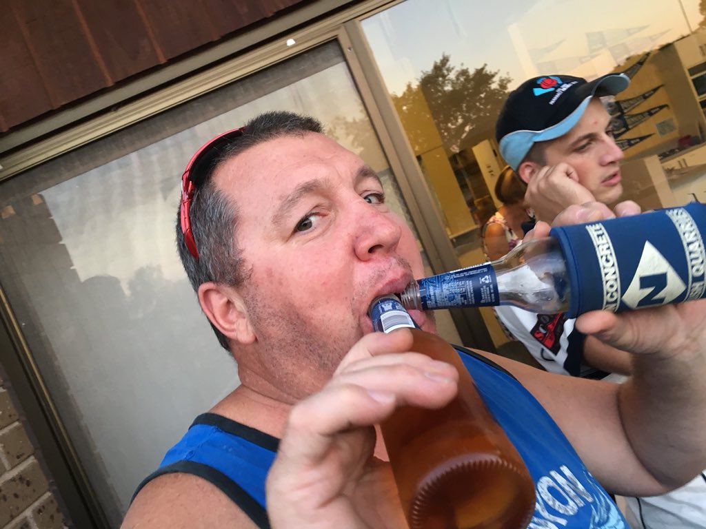 iDrinkSlabs's tweet photo. I prefer two shafts #burp https://t.co/wqBUvIq6yQ