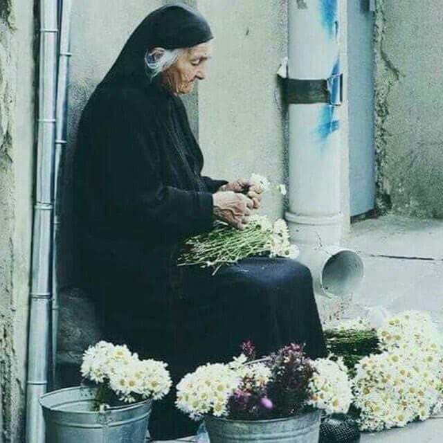 2L__2's tweet image. #اليوم_العالمي_للمرأة
#WomensDay
#8mars

شكرا امي 
شكرا زوجتي 
شكرا أخواتي
شكرا بناتي .....

في يوم المرأة العالمي ....
كل إمرأة هي .... عالم مختلف من العطاء 
ومن المحبة ومن الوفاء ومن الصبر ..

كل الامتنان والتقدير والمحبة 🌹🌹
.
.