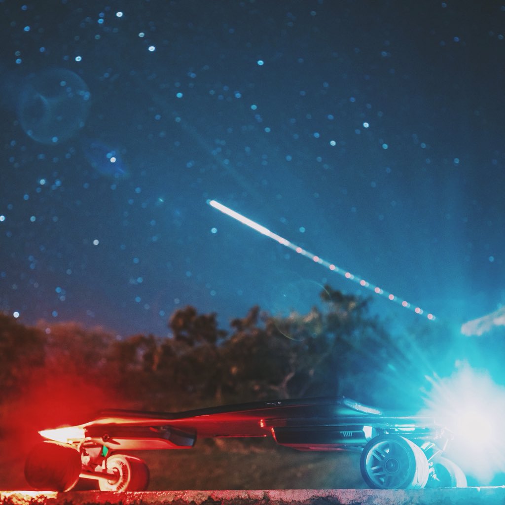 starkmobility's tweet photo. May your future be brightened by the light of the Star(K)s 👽⭐️
#starkboard #esk8 #photography #streetboarding #noremote #whoisjob #hi https://t.co/miXptQfQDK