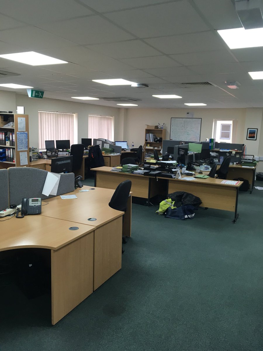 TomAtDelta's tweet image. Quiet day in the office today!