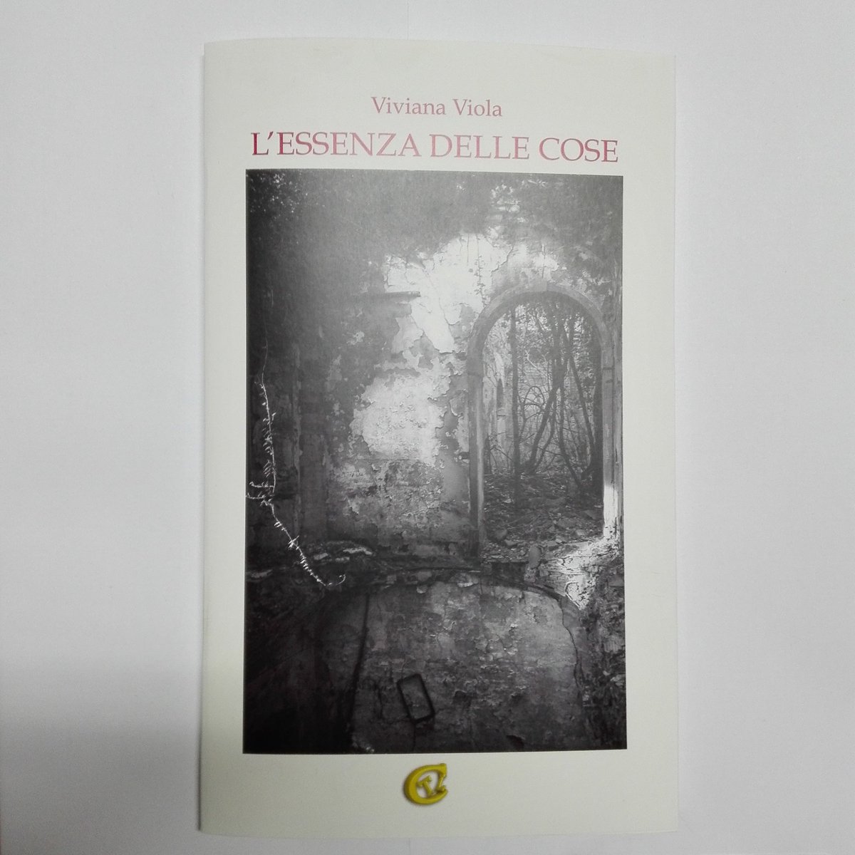 "L'Essenza delle cose" il nuovo libro della scrittrice Viviana Viola edito da CTL EDITORE LIVORNO

#livorno #CTLeditorelivorno #libri
#lettura #book #antologia #poeti
#romanzi #raccolte #narrazione
#scrittori #fiabe