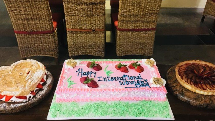 Evoma's tweet photo. International Women's Day celebration going on with Women Patrons turning up to have a great time. #Bangalore #IWD2018 #hotelnews 
https://t.co/SfKRwN6gU1 https://t.co/RXOeWRFvEG