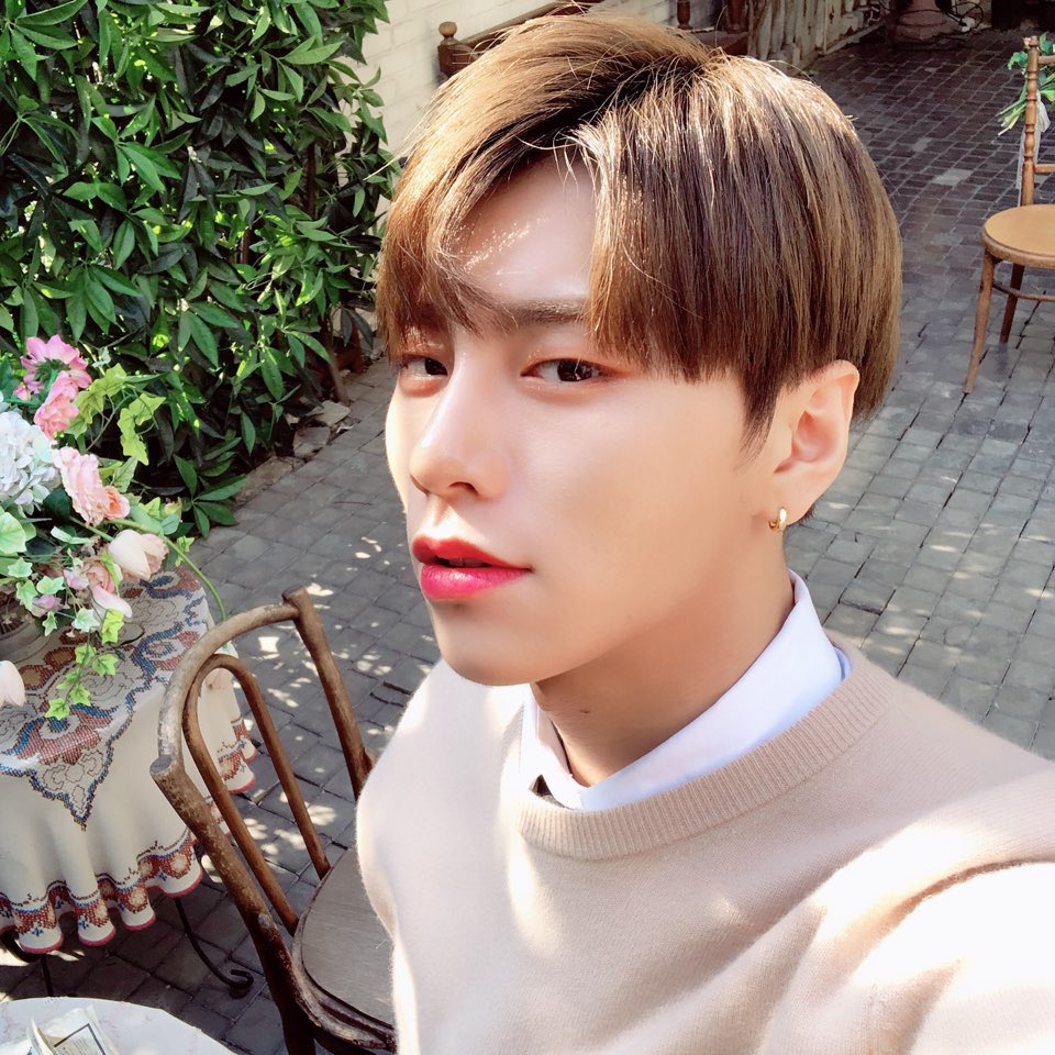 JBJ tweet media