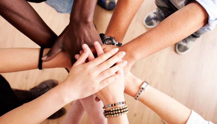 verzuimeconoom's tweet photo. In verband met een teambuildingsdag zijn wij vanmiddag (8 maart) vanaf 13 uur telefonisch niet bereikbaar. Morgenochtend staat ons team weer voor je klaar! https://t.co/khjigv0aJQ