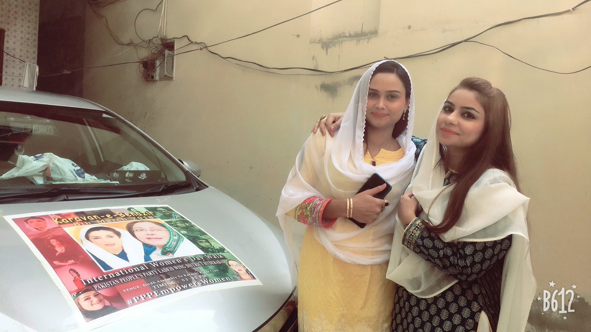 AnnieNoorulain's tweet photo. Women day  I have tribute to our great leader shaheed mhutarma Benazir Bhutto first women prime minister  of Pakistan 💚🖤❤
hum jiyaliyan hain bhutto ki 

#KarawaneBenazir
#PPPEmpowersWomen
Her ek benazeer https://t.co/kCBDCFBzCq