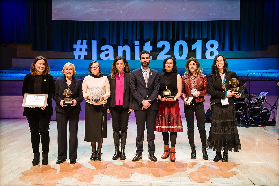 telecoscat's tweet photo. Avui #WomensDay tornem a reivindicar el paper de les #donesTIC del nostre país (a la imatge una petita mostra: les guanyadores dels premis de #lanit2018). N'hi moltes més! Suma't al nostre grup de treball de #donesTIC i ajuda'ns a visualitzar-les (gtdonatic@junta.telecos.cat) https://t.co/RIbmHPDYdu