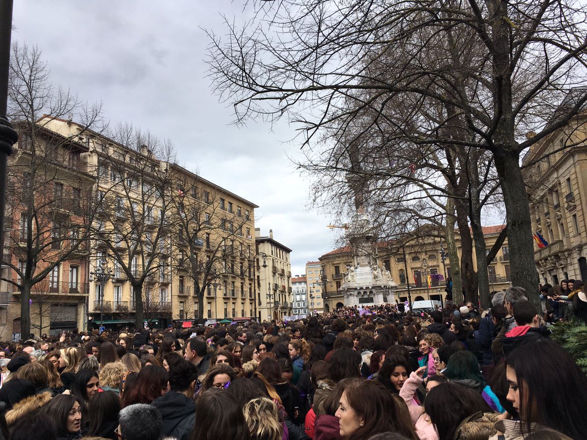 #HuelgaFeminista8M 
#Iruña