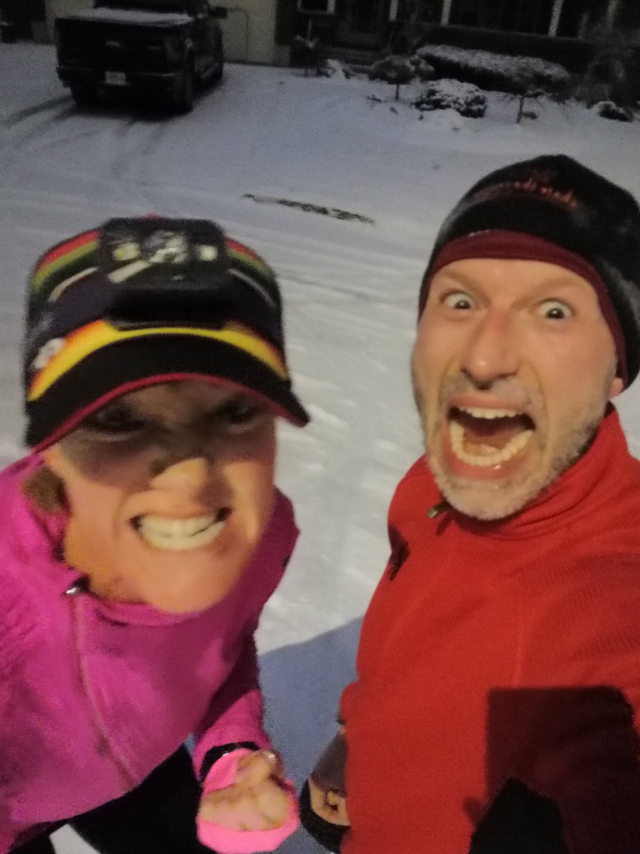 dieselRuns's tweet photo. I don't know that I would still be running if I hadn't found fun people to run with. No matter what your pace or distance, it just makes the kms go by faster when you're with a friend. #ATB2018 #runnerBliss #TeamRarebitsExpress #GoRarebits #nuunLife https://t.co/oIHDybXdj2