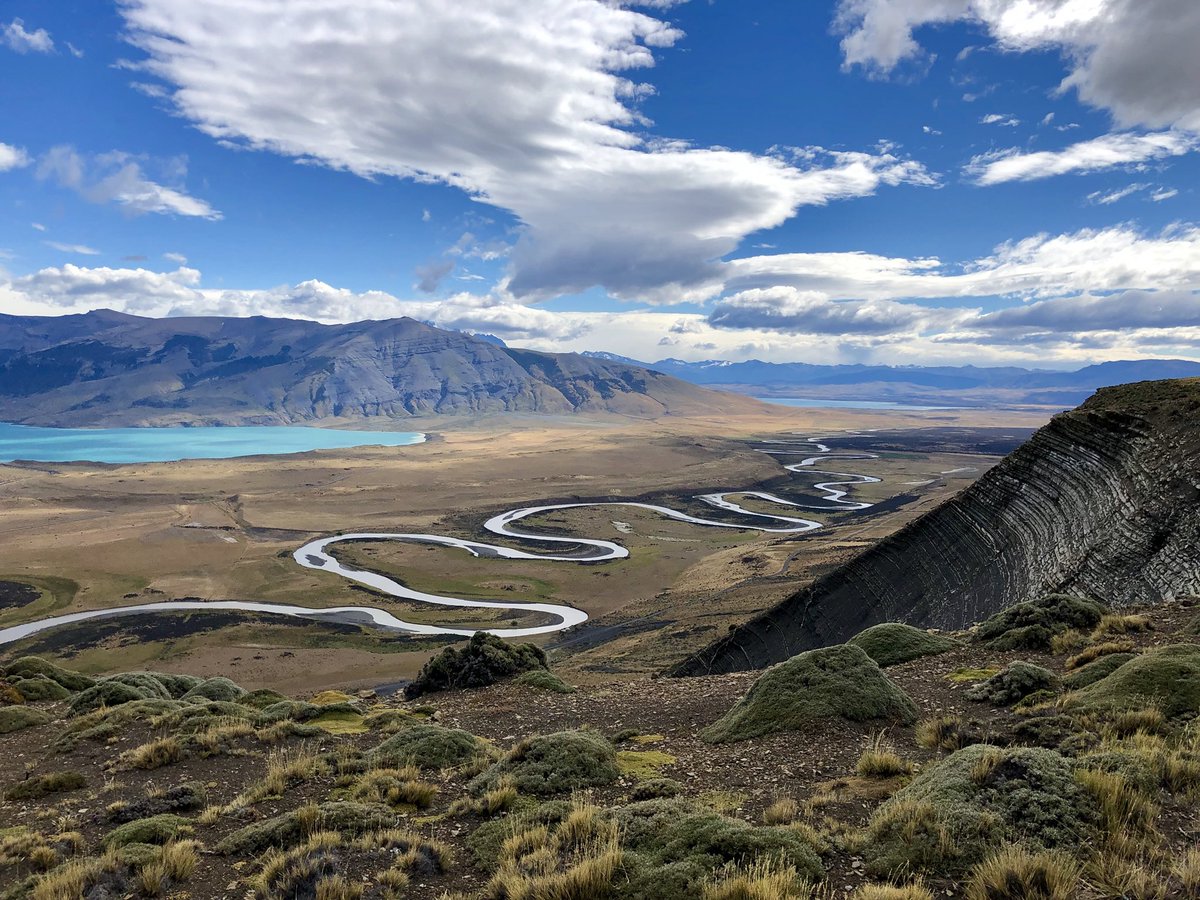 ready_seth_go's tweet photo. So much geology in one pictures https://t.co/ouoUFraLhI