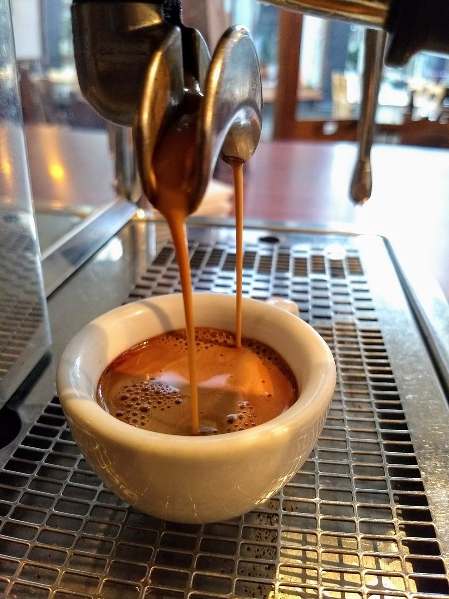 TheBeanVagrant's tweet photo. Super tasty!! Starting the day.
#espressocrema #inseasonespressoblend #traceability #espresso #jamesgourmetcoffee #theplancafecardiff #independentcoffeeshop #baristalife #craftsmanship #cardiffcoffee #craftcoffee #specialitycoffee #thirdwavecoffee #craftroastedcoffee https://t.co/gSLXE7NCct