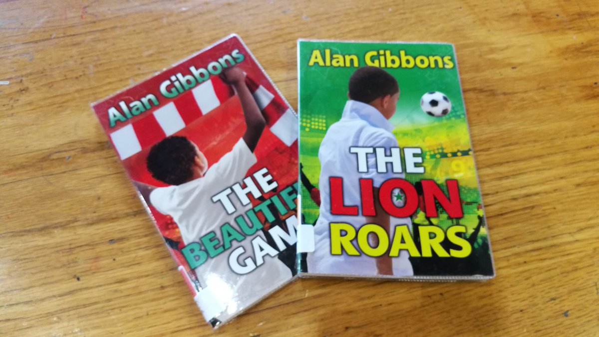 DunLibrary's tweet image. We have just bought some great new books. Look for the 'Super Readable' stickers. These books are dyslexia friendly!  Super Heroes, Footballers, Legendary Heroes, Scary books and Funny books... There's something for everyone!