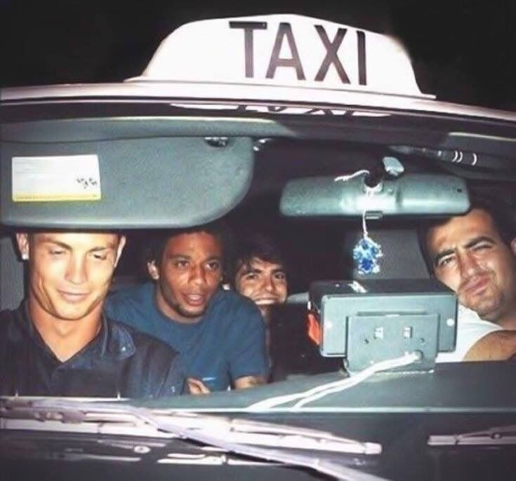 OldDaysFootball's tweet photo. The luckiest taxi driver ever... https://t.co/baKIWN5twY