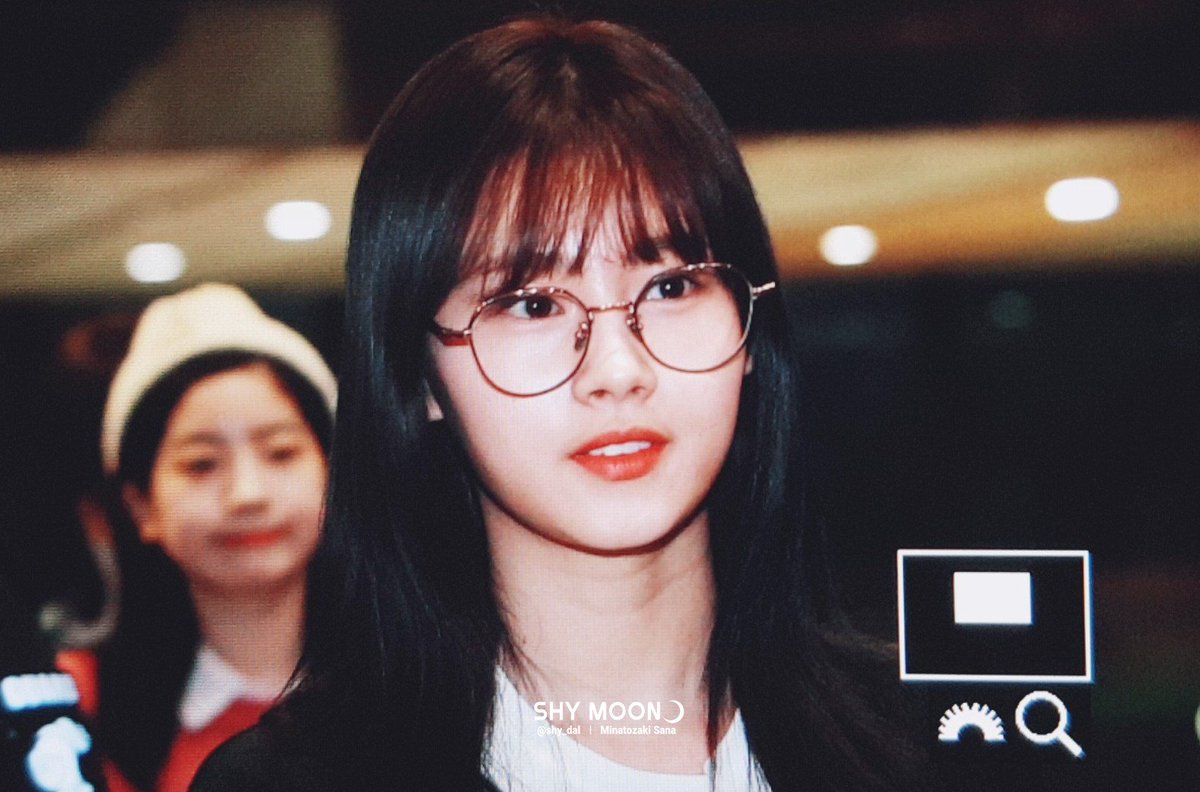 shy_dal's tweet photo. 180308 김포공항 출국 preview 4p

Safe Flight!!💜💜💜

#TWICE #트와이스 #사나 #SANA #サナ @JYPETWICE https://t.co/lBfzWF8WIu https://t.co/zSYO2bZcL2