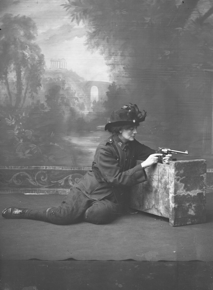 SladeArchive's tweet photo. Countess Markievicz #SladeStudent in 1892 and suffragette, went on to win the first female seat in the House of Commons &amp; was also the first woman in the world to hold a cabinet position (Minister for Labour of the Irish Republic, 1919–1922) (image: National Library of Ireland) https://t.co/YU44ae6Y4E
