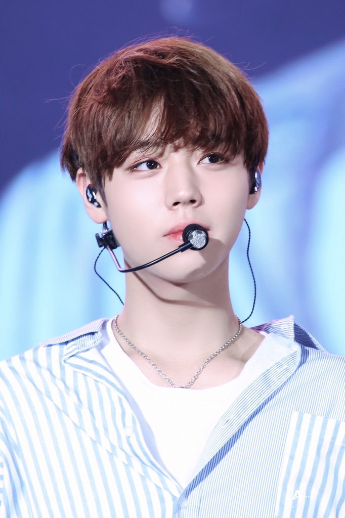 angelappears529's tweet photo. 🌸벚꽃이 떨어지던 날 그대를 처음 만났죠🌸 Eternity is not a distance but a decision #박지훈 #워너원 https://t.co/YkZmnkNnHV