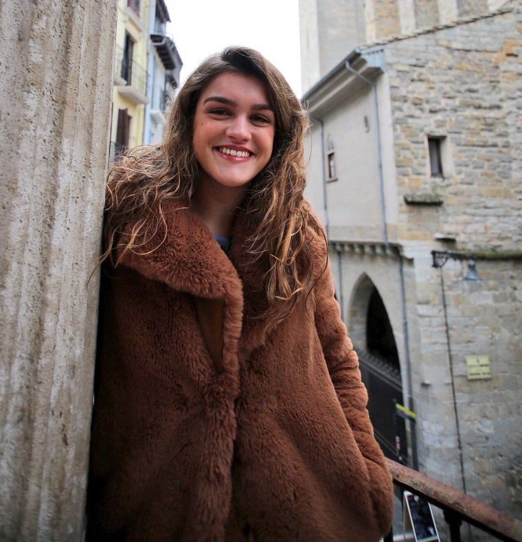 CommonESCGirl's tweet photo. 'Feminism is the search for women's rights, which leads to women's equality and freedom. We all have sexist behaviors, so we must be aware of that and try to change them.' - Amaia Romero #WomensDay https://t.co/gAcFF7NrAz