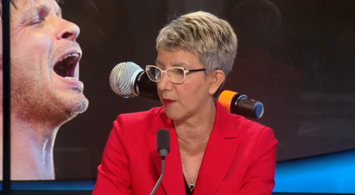 GG_RMC's tweet image. Zohra Bitan salue les déprogrammations de concerts de Bertrand Cantat : "Il faut qu'il se planque, ce mec !" rmc.bfmtv.com/emission/zohra… #GGRMC