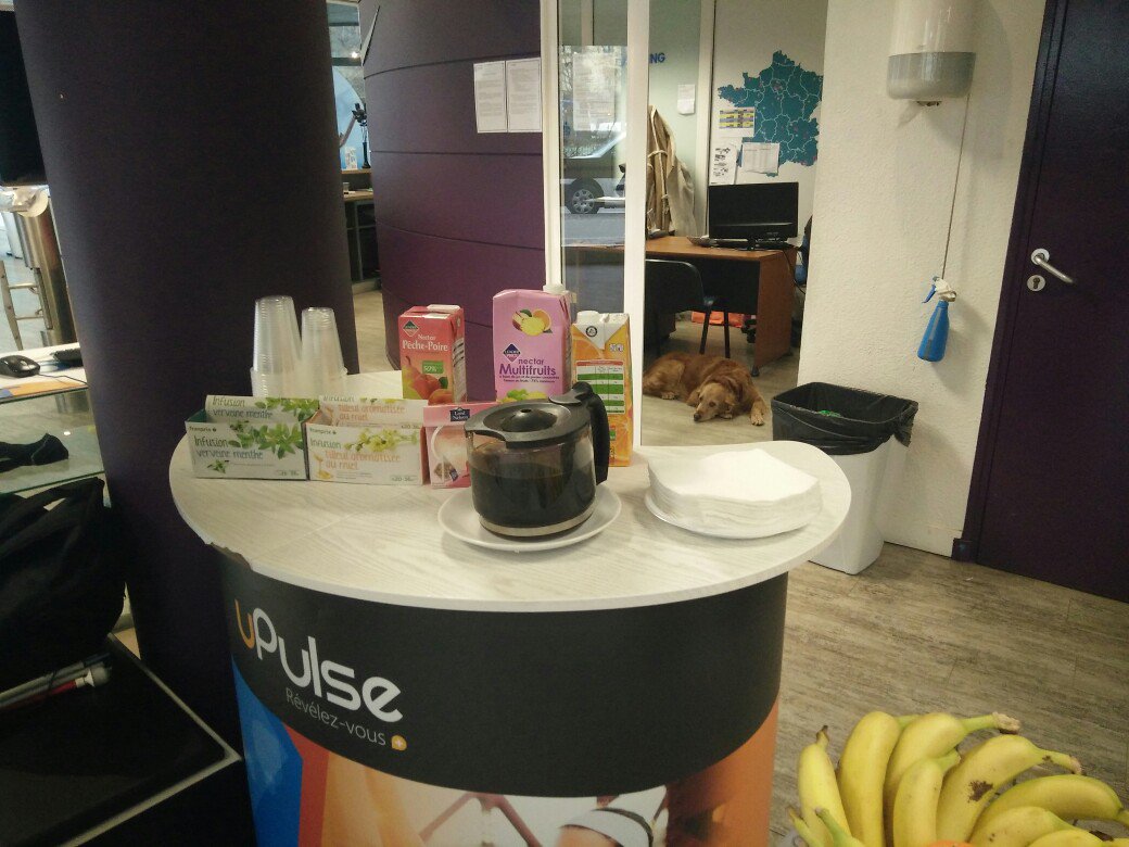MovingStd's tweet photo. Petit déjeuner ce matin au club #moving et un goûter est également prévue cet après midi 
#ambiance #convialité #8mars https://t.co/7n4n7aIjMN