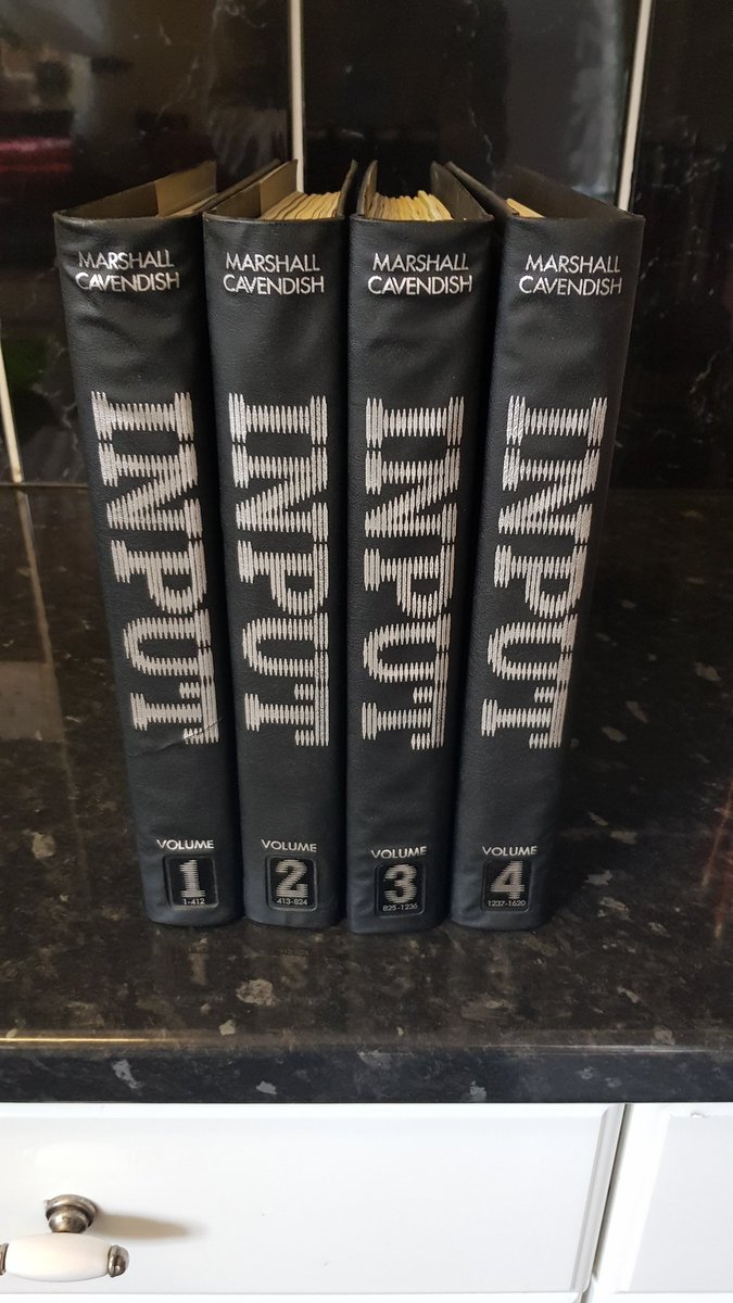 OldSkoolCoder's tweet photo. I have just acquired these of eBay. Not bad for £20. That's new material for a new video series about them :) #inputmagazine #bbcmicro #c64 #spectrum #dragon32 #zx81 #tandy #vic20 https://t.co/UiaUJ0Avtc