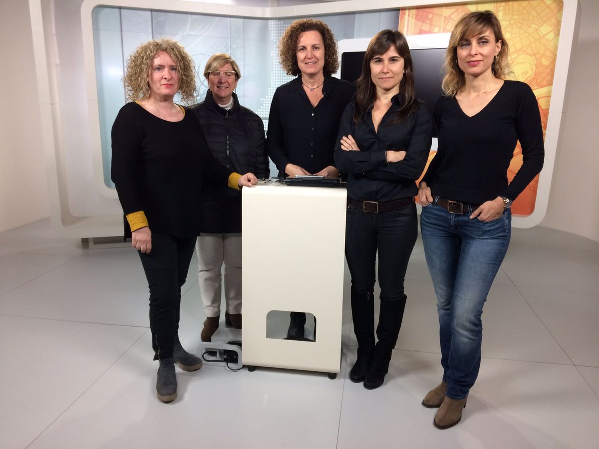 Les dones de <a href="/tv3cat/">TV3 és ara @Som3Cat</a> de la delegació de #Lleida ens sumem al #8M #VagaFeminista