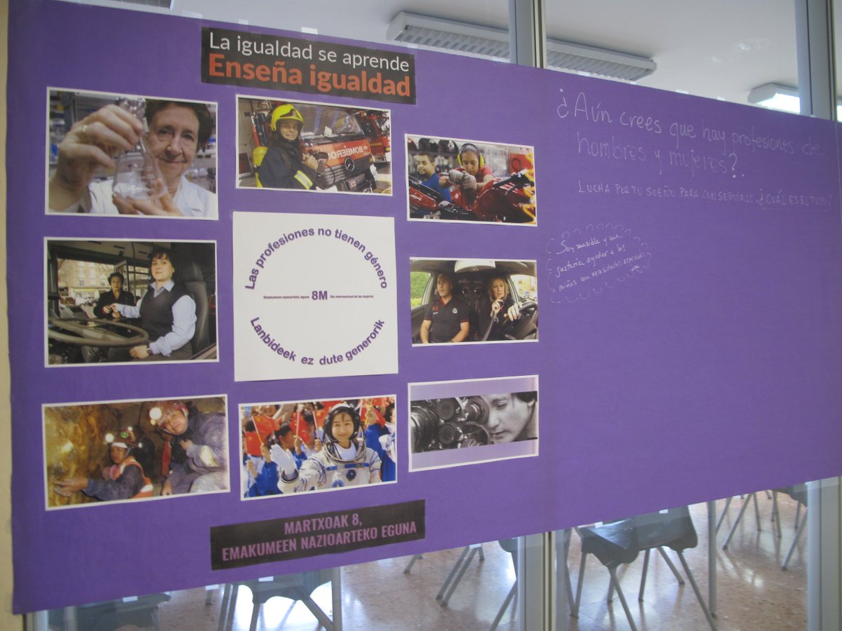 ramon_sjb's tweet photo. La admirable Margarita Salas presidiendo nuestro mural de la Mediateka de @EGIBIDE Margarita Salas, pasión por la biología molecular https://t.co/2b5pj687zU https://t.co/xDAdbxZhvD