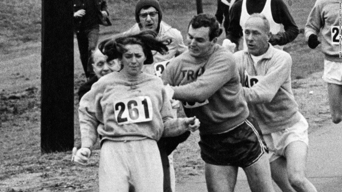 LondonMarathon's tweet photo. On International Women's Day, we're delighted to announce that @KVSwitzer, a true trailblazer for women’s sport, will compete in the Virgin Money London Marathon for the first time in 2018! 

Full Story👉https://t.co/gNF0SCszVv #LondonMarathon #IWD2018 https://t.co/kLVAwcKR8y