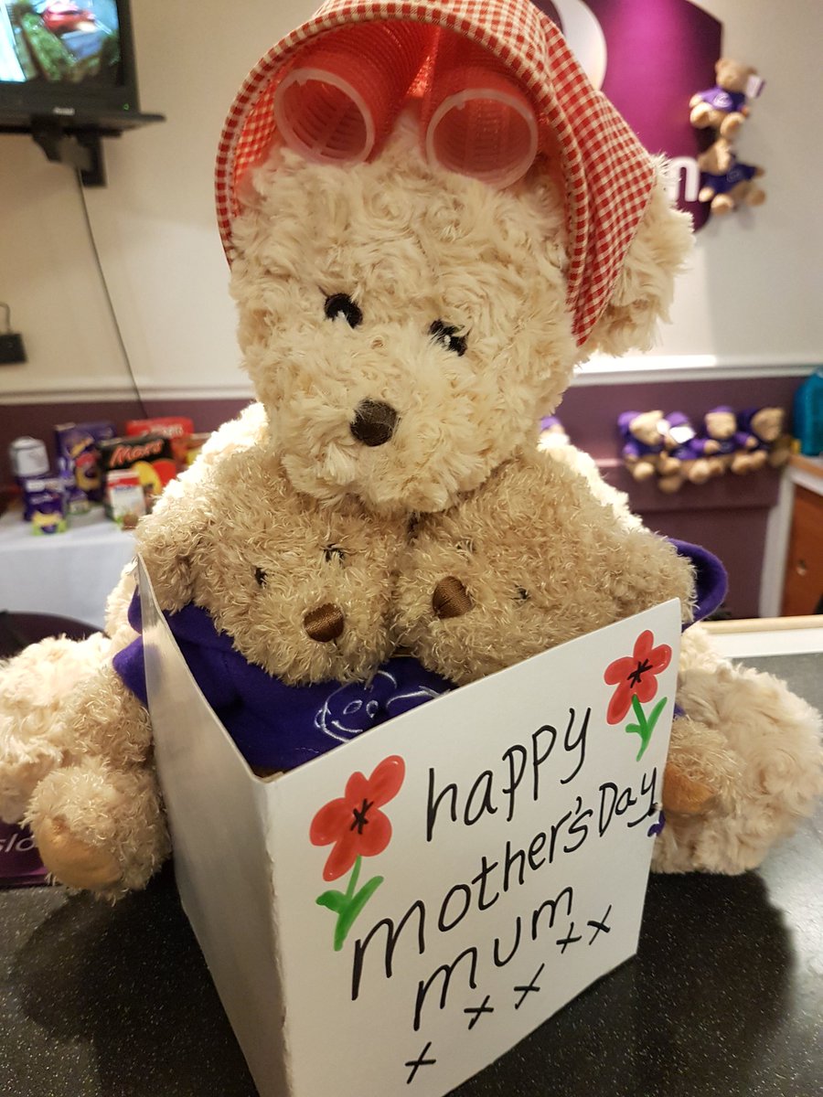 Our little Bernards have had a visitor ready for Mothers Day <a href="/katesharpe69/">Kate Sharpe</a> <a href="/teamcotswold1/">Cotswoldteam PI</a> <a href="/JohnCEnglish1/">John English</a> <a href="/MrBernardBear/">Bernard ʕ´•ᴥ•`ʔ</a>