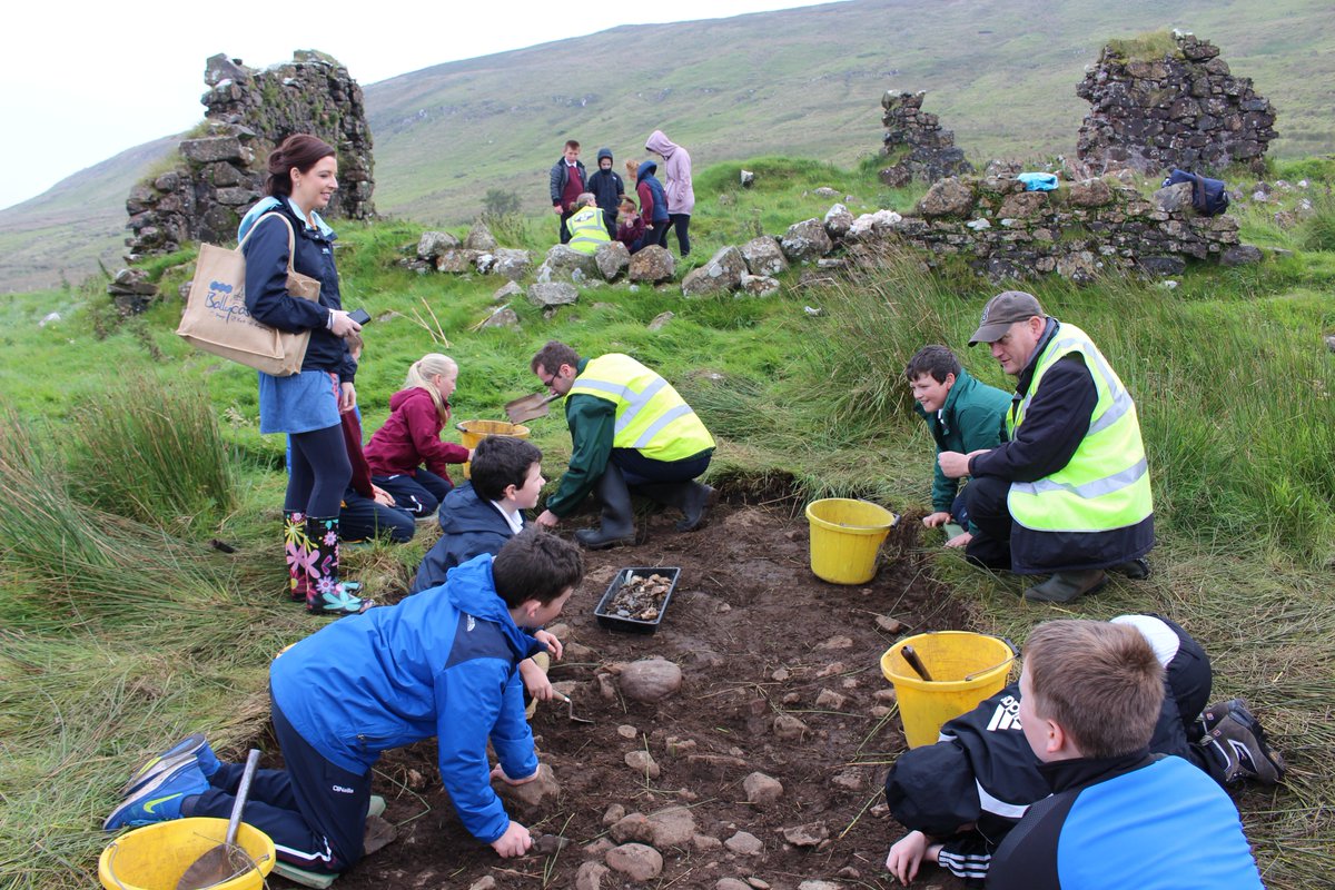 HeartoftheGlens's tweet photo. We have a fantastic Archaeological Festival coming up in May to celebrate the archaeological excavations carried out in partnership with Queens Centre for Archaeological Fieldwork. See the flyer below for more info 
https://t.co/wEGaUuWTIJ https://t.co/tLSegW7UUO