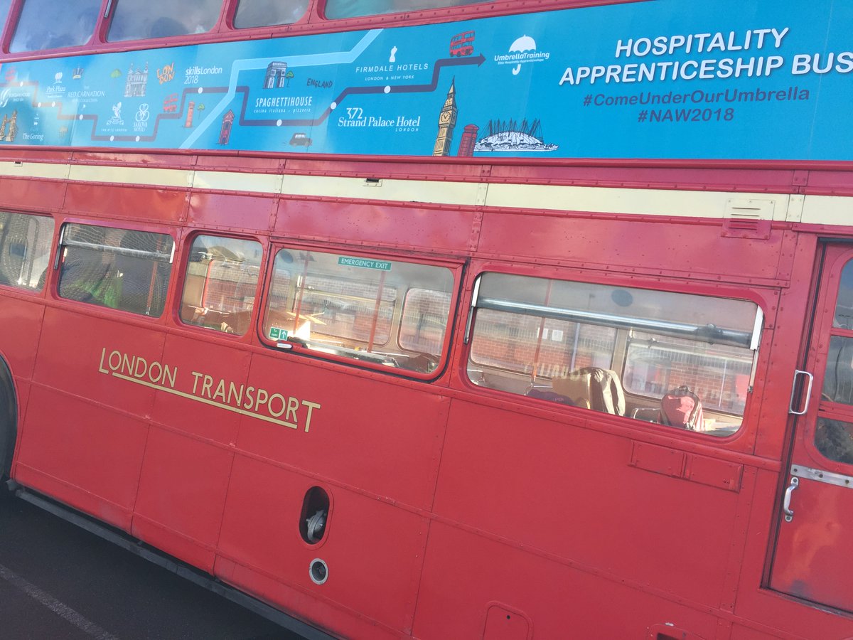 Munya_BB's tweet photo. Our #EnterpriseAdviser @samcoulstock of @UmbrellaTES bringing #HospitalityBus @DSTC this AM including #HospitalityVR for young people. Thanks Sam and Mr Dix. #NAW2018 #NCW18 @careersent @Apprenticeships @apprenticekent #InspireGenerations https://t.co/8abKivIU7k