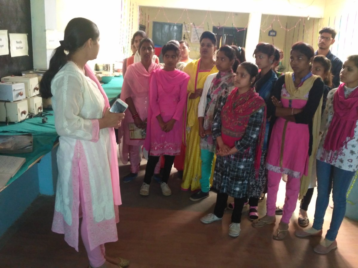 skill_anand's tweet image. Overview of students in G.D.A Lab by Dr. Chitra Gupta(Gyne)