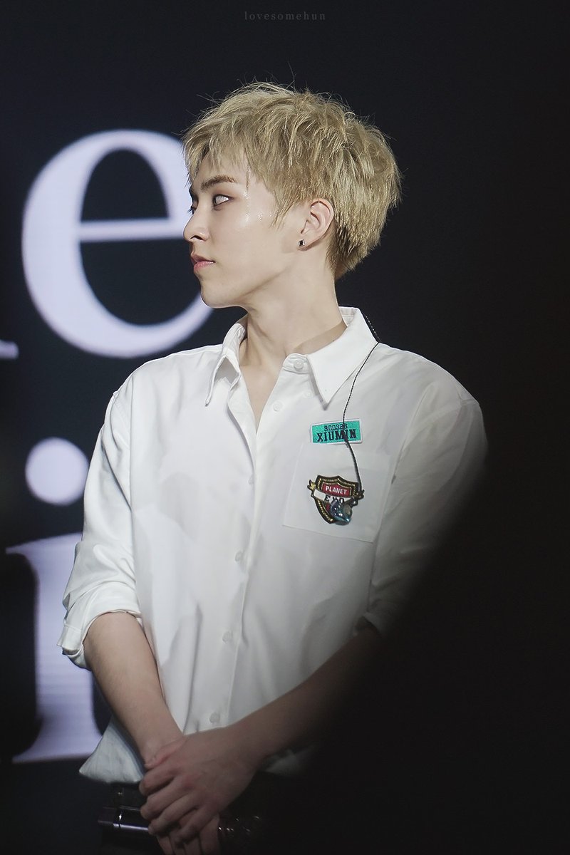 XingNDanik71012's tweet photo. [HQ] 180303 XIUMIN cr.lovesomehun
https://t.co/w69e3We8uD

#BestFanArmy #EXOL #iHeartAwards @weareoneEXO by #DewRelease via @c0nvey https://t.co/ced9sKj3zd