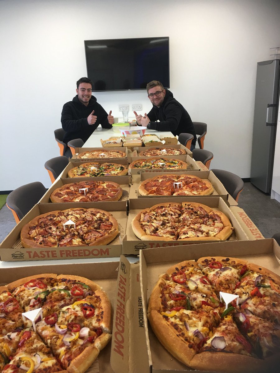 EverardGroupLtd's tweet photo. We had a marvellous time on #bestcompaniesday! 👫👭👬🍕🍰🎉👫👭👬@bestcompanies ⭐️⭐️ #ThursdayThoughts #iwd2018 #PressForProgess #twittercarclub #garage #engineering #mechanic #design #garageequipment #automotive #workshop #buildthebest #jdge #yorkshire #business #hull https://t.co/WHx6Cqzy7v