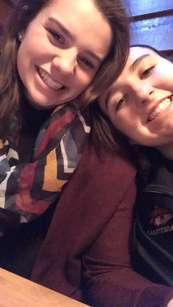 lexr11's tweet photo. screaming the happiest of birthdays to my best friend since day 1!thanks for being you! love you so much!!💕 https://t.co/B97b4JsEcg