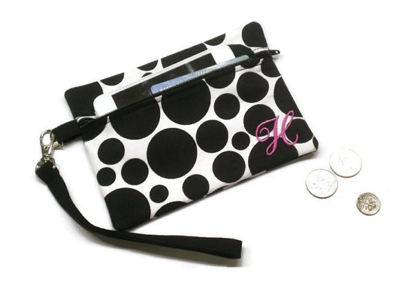 ItsSewYouDear's tweet photo. Monogrammed wristlet, black and white dots, personalized wallet, monogrammed clutch, phone purse, coin purse, under 20 gift, phone wallet by ItsSewYouDear https://t.co/H030jtA6K2 #etsyseller #etsymntt #handmade https://t.co/N80jF12yXg