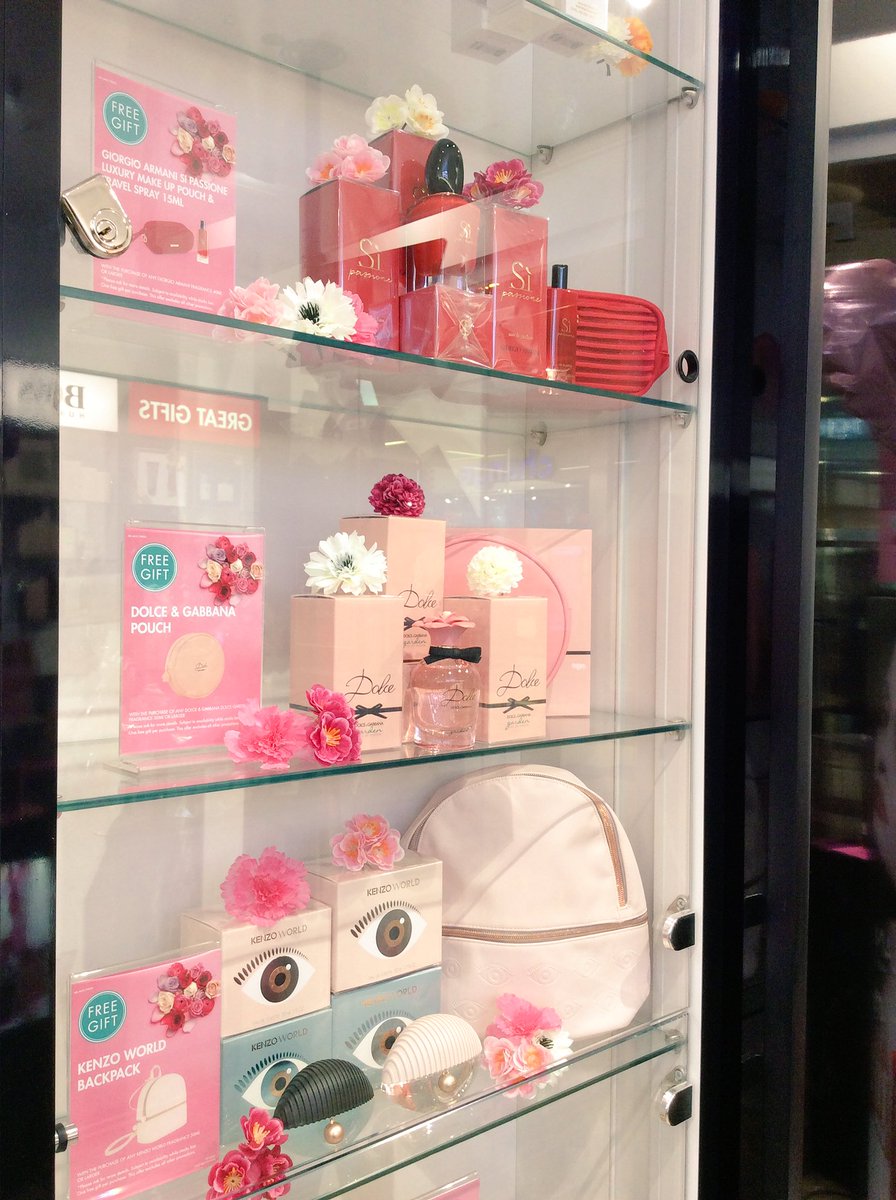 VictoriaTps's tweet image. NATIONAL FRAGRANCE WEEK! Pop in from the 5th to the 11th of March and celebrate it with us letting us help you pick the perfect Mother's Day gift or a treat for yourself! @stevendaytps @michelle_tyson1 @gillgsmith @CathyFightClub @TPSPeople #nationalfrangranceweek #ScentMemories