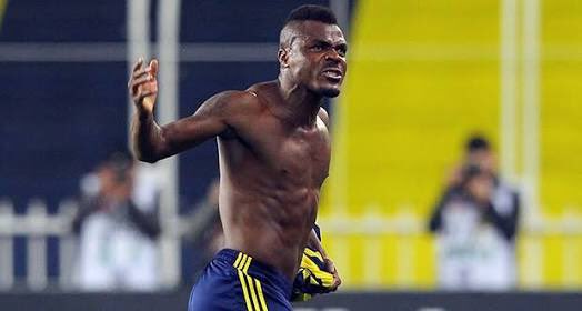 -Kadınlar günü kutlamalarında erkek taraftara çiçek verdi.
-Formasını giydiği her takımda kadro dışı kaldı.
-Siyahi olmasına rağmen Iraklı futbolcuya ırkçılık yaptı.
-15 Temmuz darbe girişiminden sonra attığı ilk golde asker selamı verdi.

🔥EMMANUEL EMENİKE🔥