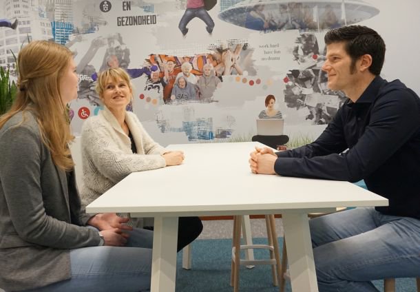 Studenten <a href="/fontys/">Fontys</a> doen ludieke actie om informele zorg hoger op de agenda van hun docenten te krijgen. Lees meer over hun ervaringen: bit.ly/2CyTqrn #hbo #mensengezondheid #studie