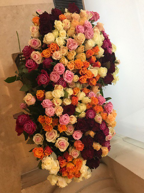 ourjob2's tweet photo. For the International Women's Day (8 March), Mix City has offered roses to every man and woman in Brussels HQ to highlight the importance of gender equality! #CSR #MixCity #ourjob2 https://t.co/1LhbuL8CXf