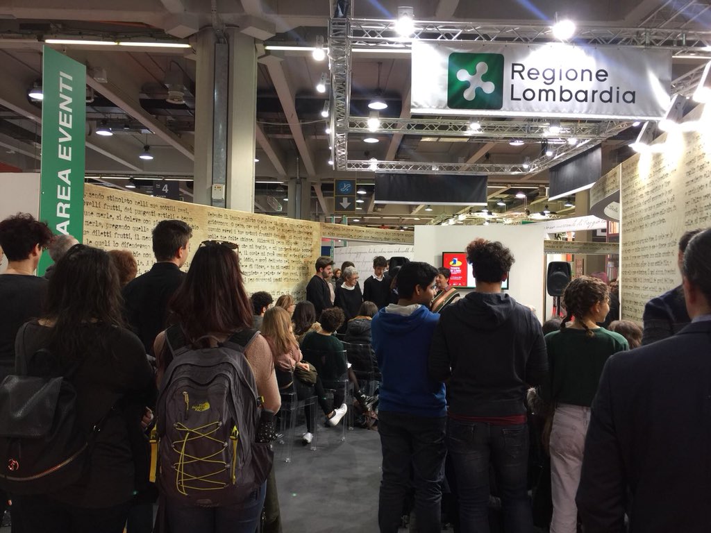 OCMGroupMI's tweet photo. Un libro aperto a “Tempo di libri”. 
Lo stand realizzato da OCMG per Regione Lombardia https://t.co/Gnkrx8qaOc