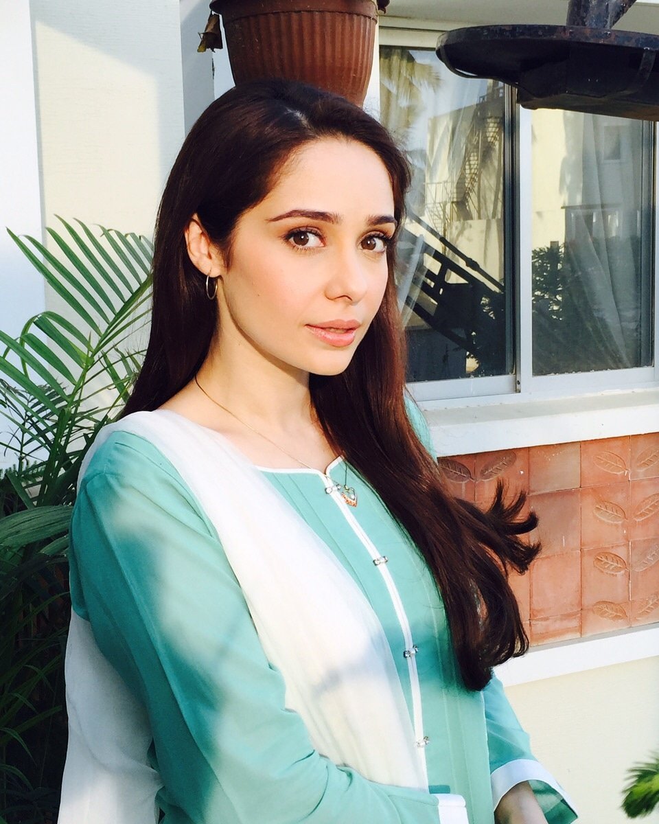 JuggunKazim's tweet photo. Not only women but ALL human beings should support each other. More than anything else, I encourage all women to be more confident in themselves, to be more courageous &amp; ambitious about their dreams, support &amp; celebrate each other's successes! #womensday18 #JuggunKazim #thinkepic https://t.co/tV5tW8uX1K
