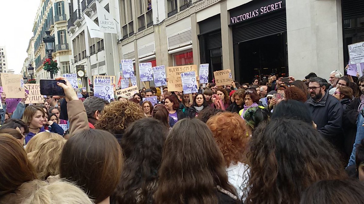 irenecapa's tweet photo. Yo paro! #8m #DiaDeLaMujer #malaga https://t.co/ECyAEDYvSq