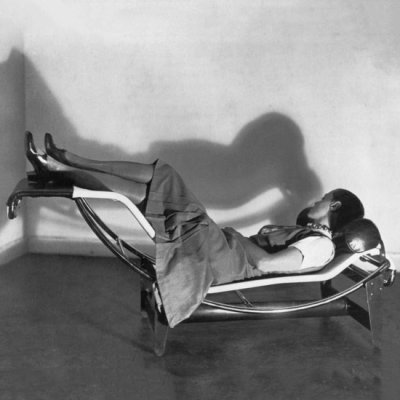 Creagent_Ltd's tweet photo. How many 20th-century female industrial designers can you name? To celebrate #InternationalWomensDay this year, we dug out this excellent series by @core77 from 2015 celebrating the lesser-known and under-appreciated female design pioneers.  https://t.co/iO7KLTQjyZ https://t.co/U1DyZrxpHe