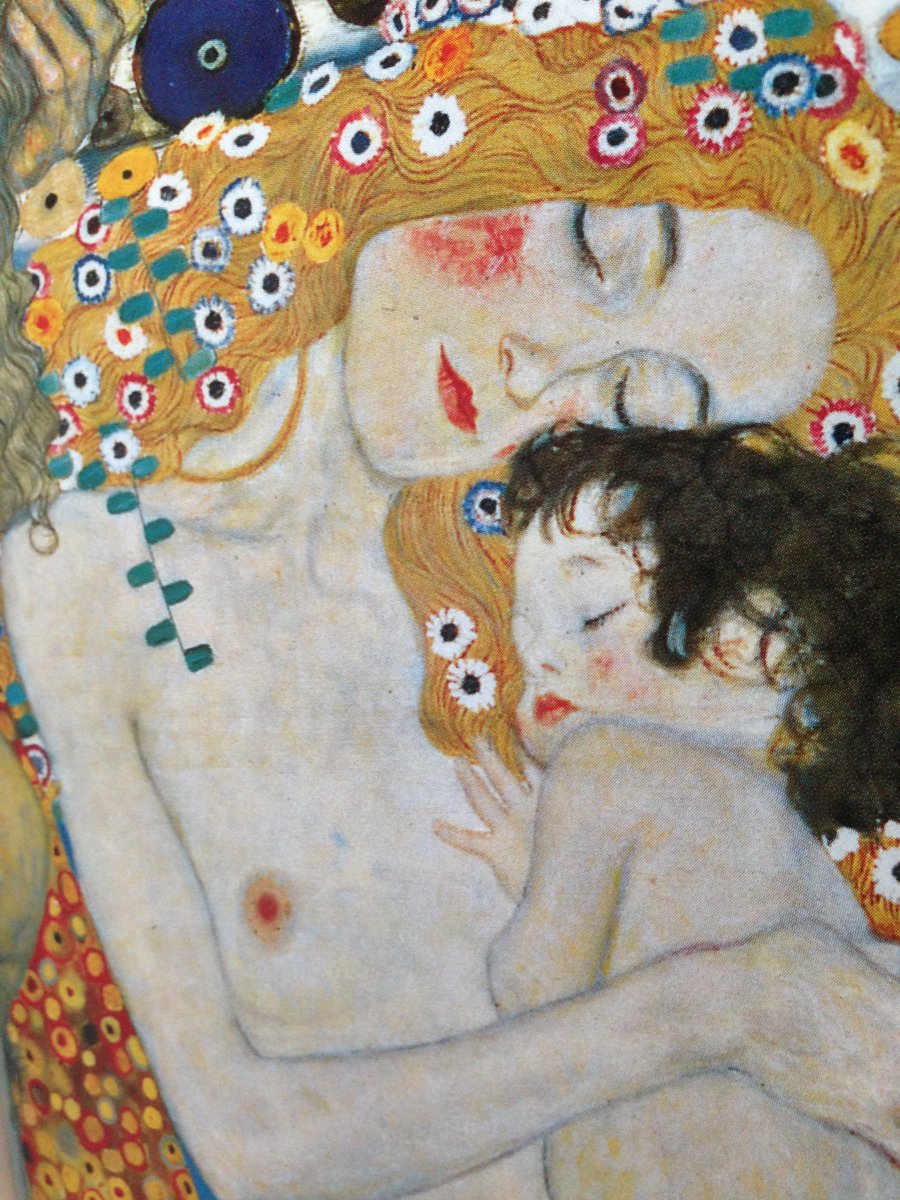 Claudio_Manna's tweet photo. La Donna al centro di tutto con un privilegio unico nell’Universo: dare la vita ad un altro essere umano ed esserne libera e consapevole sin dall'inizio.
Auguri a tutte le Donne!!
#festadelladonna #8Marzo2018 
- Klimt 1905 https://t.co/iZqz2KyzRv