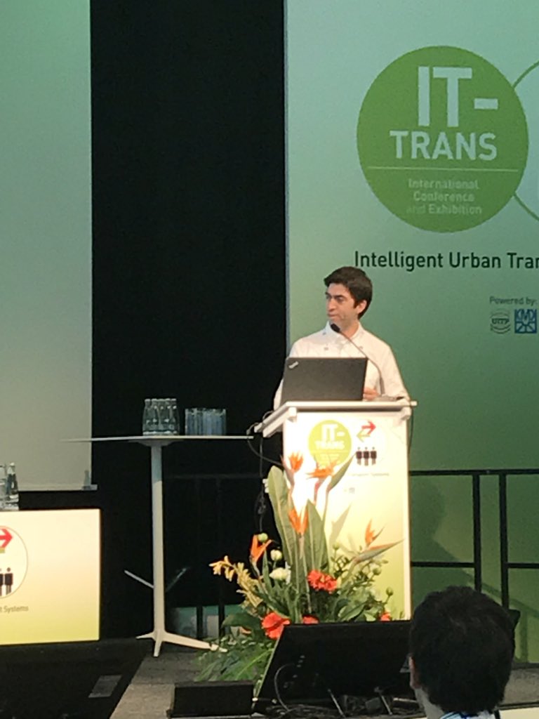 renata verissimo tweet media