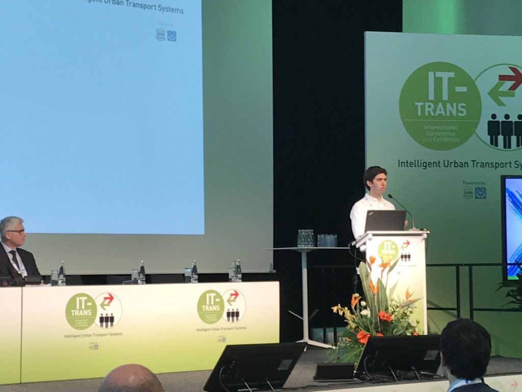 renata verissimo tweet media