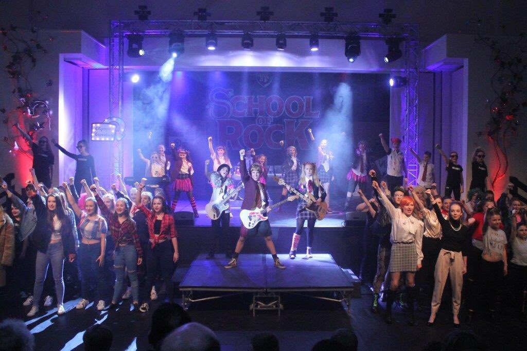 GordanoPro's tweet photo. Throwback Thursday (properly this time!) #GordanoSchoolOfRock https://t.co/7Zdt3DSw46