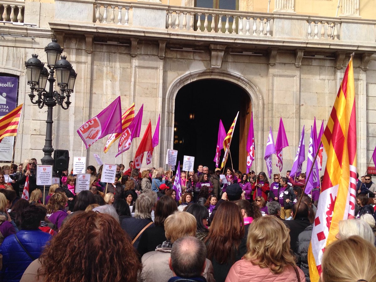 bravotgn's tweet photo. Jornada de Lluita per a la igualtat Real tant laboral com social de les dones i els
#8MEnsPlantem 

Jornada de Lucha por la Igualdad Real tanto Laboral como Social https://t.co/6SrmkRyDRr