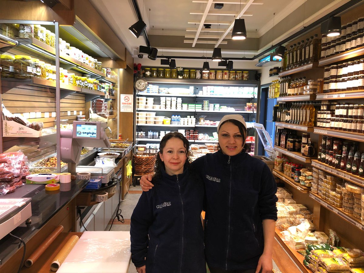 cingiloglugrmt's tweet photo. Kadınlarımız; üreten,azimli ve güçlü.En önemlisi hayatın içindeler.Onlar her yerdeler kadının elinin ve zihninin değdiği her şey değerli,güzel.Hikayemize onlarla birlikte yola çıktık.Yine  birlikte yürümeye devam ediyoruz.Tüm kadınlarımızın 8 Mart Dünya Kadınlar Gününü kutlarız https://t.co/BzArN411A0